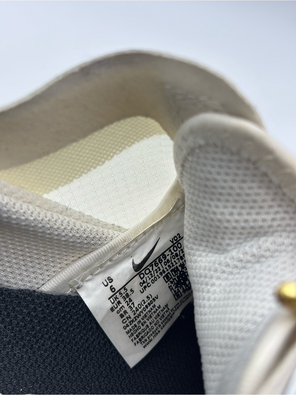 Nike Air Force Ones. Sz 6 men’s. - Picture 6 of 7